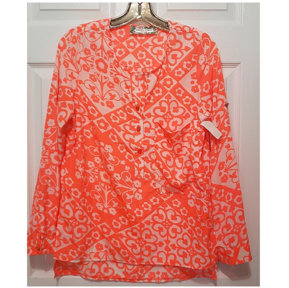 Pants store. BLOUSE NEON
